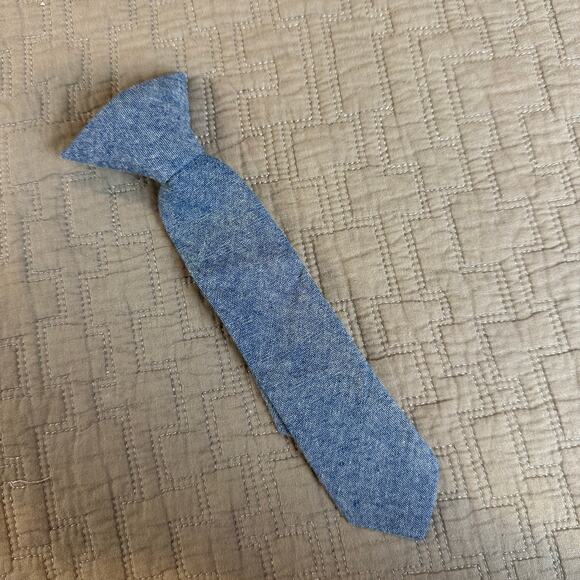 Toddler Boys Chambray Blue Neck Tie Clip On Tie Fancy Dressup Preppy Cute - Picture 1 of 7